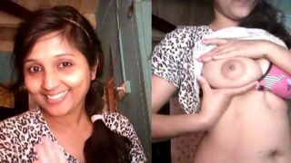 Desi girlfriend big boobs ki video