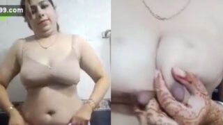 Horny Nitu bhabhi ki nude webcam video