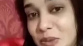 Indian girl ki desi chut fingering video