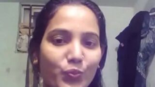 Dehati girl boobs show video