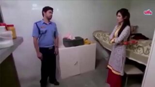 Guard aur ladki ki chudai ki Hindi xxx BF video