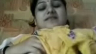 Cute bhabhi ne boyfriend se chudwa liya