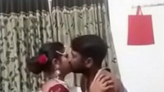 Indian bhabhi ki suhagraat ki sex clip