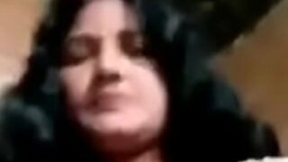 Bihari aunty nude selfie le rahi hai