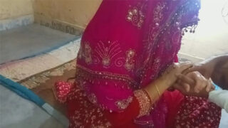 Chudasi wife ki anal sex video HD mein