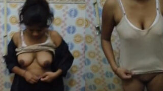 Indian girl ki bathroom nude leak video
