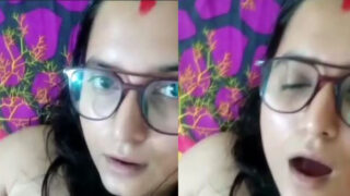 Big booby bhabhi ki viral Indian fingering video