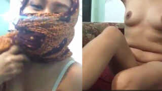 Desi Muslim girl nude video record karti hui