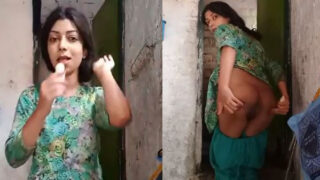 Desi village girl Ankita ki gaand ki video