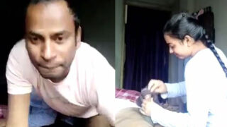 Desi hot couple sex ka maja lete hue