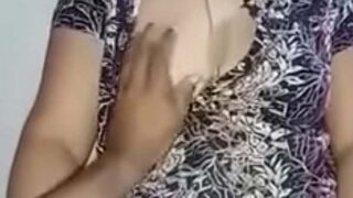 Bhabhi cock ride chudai ka maza leti hui