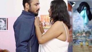Indian bhabhi hot chudai karti hui pakdi gayi
