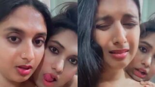 Two Indian girls ki lesbian sex video